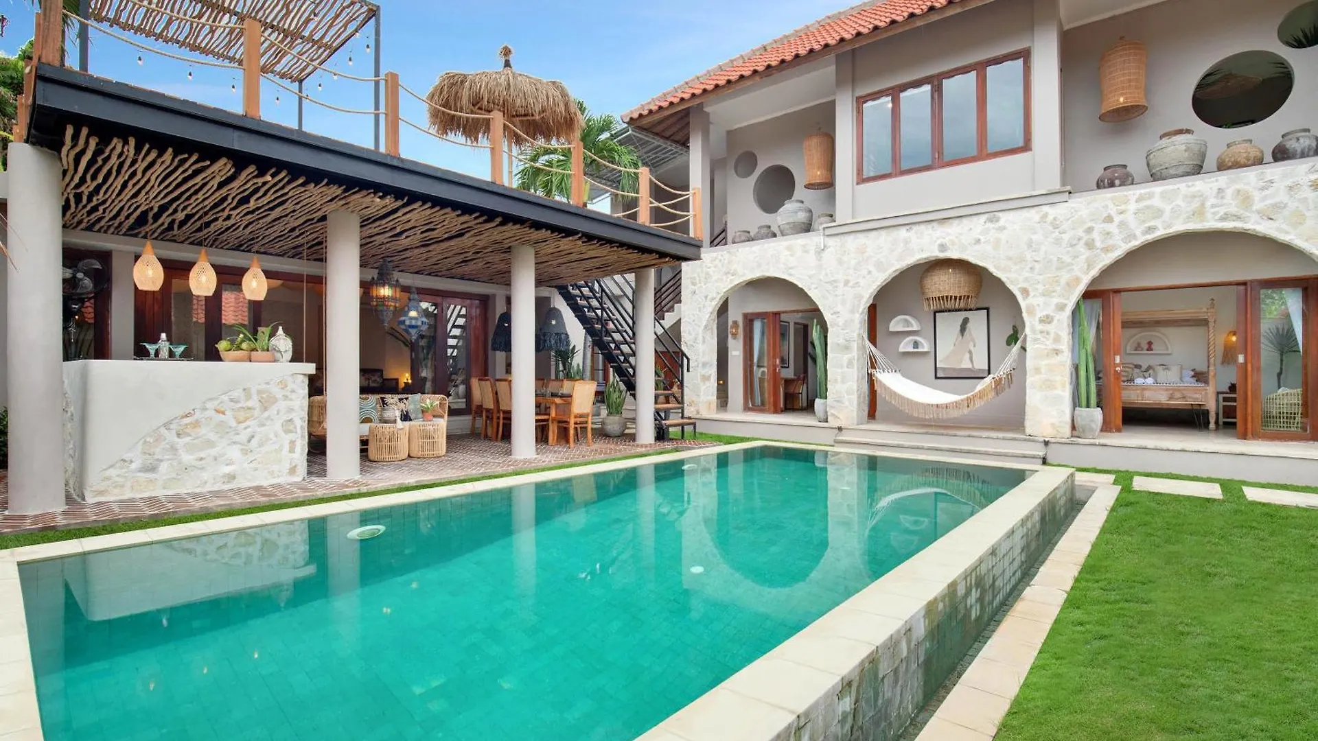 Canggu Berawa 5 Bedrooms With Private Pool 0*, Canggu (Bali)