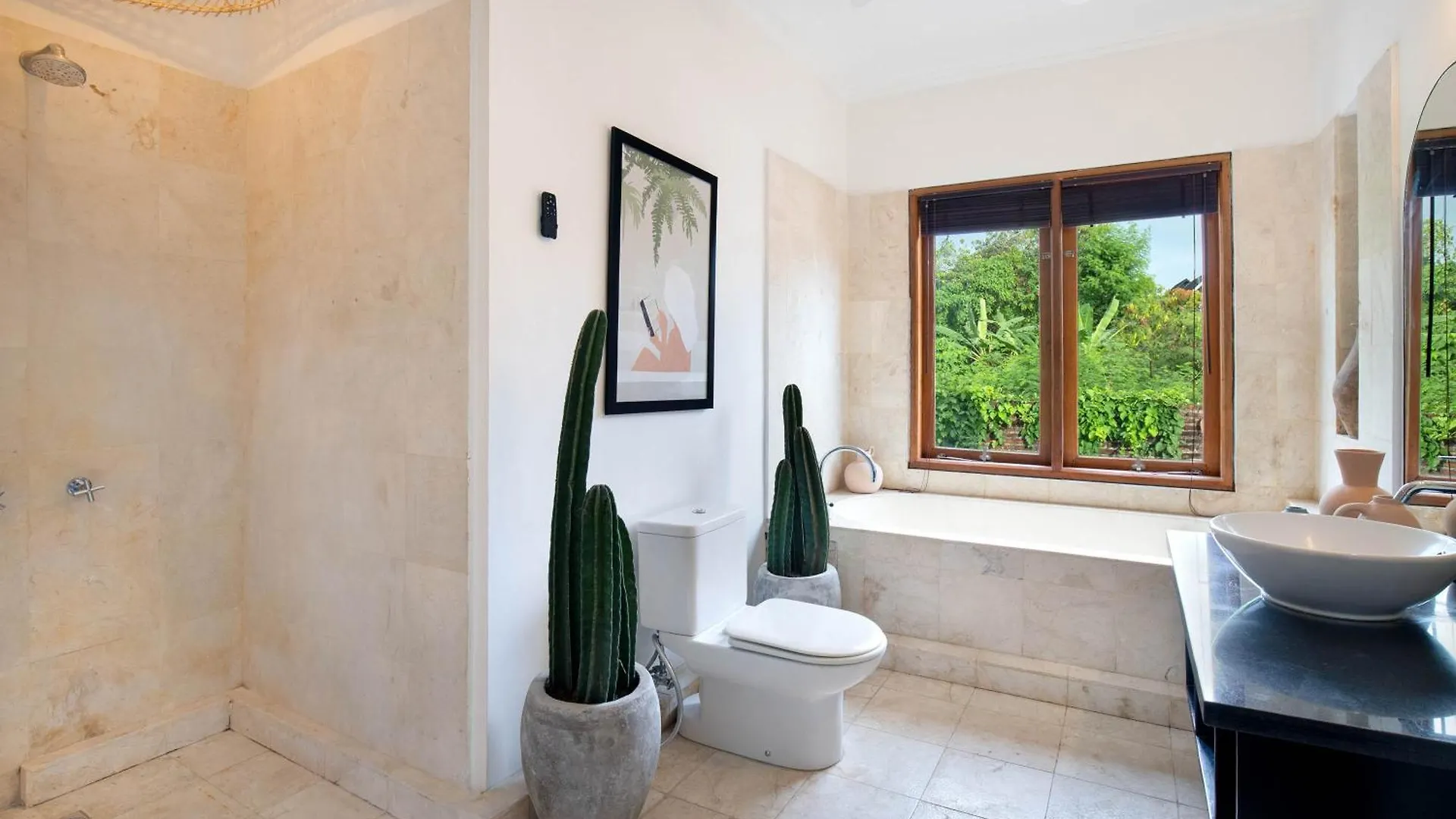 Villa Canggu Berawa 5 Bedrooms With Private Pool